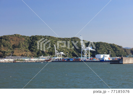 高知新港を浦戸側からみる 77185076