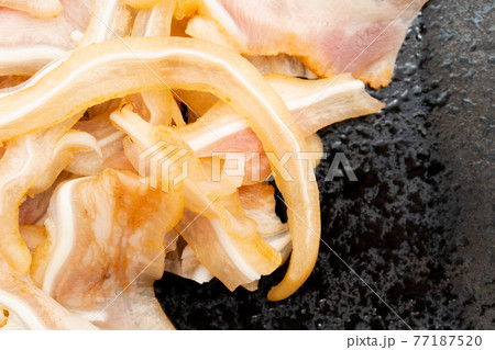 ミミガー 77187520