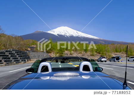 【静岡】春の富士山御殿場口五合目 77188052