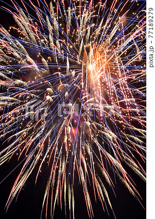 ≪京都府　亀岡平和祭保津川花火大会≫　京都府亀岡市　花火イメージ 77189279