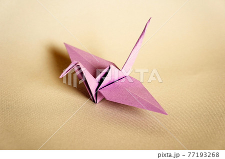 日本の伝統　折り鶴 77193268