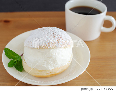 マリトッツォ 77193355