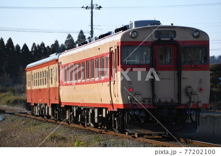 千葉県のローカル線を走るディーゼルカー 千葉県のローカル線を走るディーゼルカー 77202100
