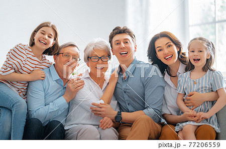 Happy loving family 77206559