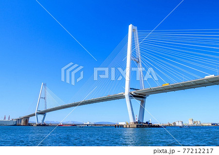 名古屋港　快晴の名港トリトン(名港中央大橋) 77212217