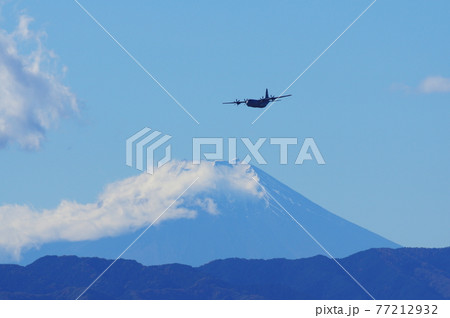 富士山とC-130ハーキュリーズ 富士山とC-130ハーキュリーズ 77212932