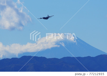 富士山とC-130ハーキュリーズ 富士山とC-130ハーキュリーズ 77212935
