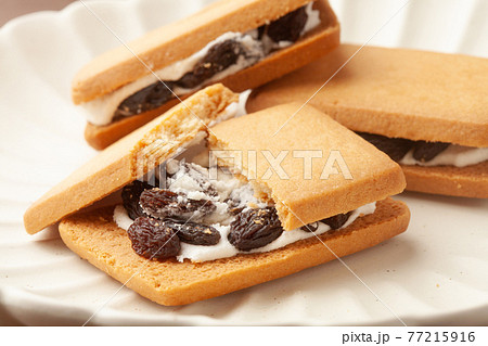 レーズンサンドクッキー レーズンサンドクッキー 77215916