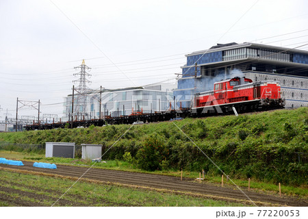 築堤を行くDD511191ハンドル訓練列車 築堤を行くDD511191ハンドル訓練列車 77220053