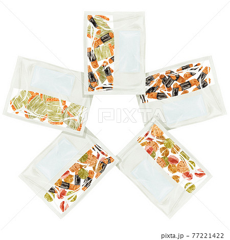 日本のお菓子「おかきとあられ」手描き水彩風イラスト 77221422