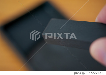 墨を磨る 77222640