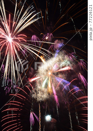 ≪京都府　亀岡平和祭保津川花火大会≫　京都府亀岡市　花火イメージ 77226121