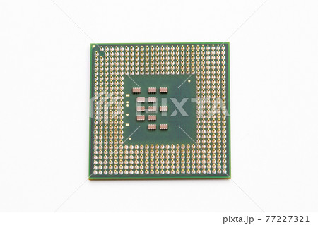 ノートパソコンのCPU　パソコンのスペック　白背景 77227321