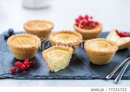 Egg Custard Tart, traditional English, Portuguese, Chinese desse Egg Custard Tart, traditional English, Portuguese, Chinese desse 77231722