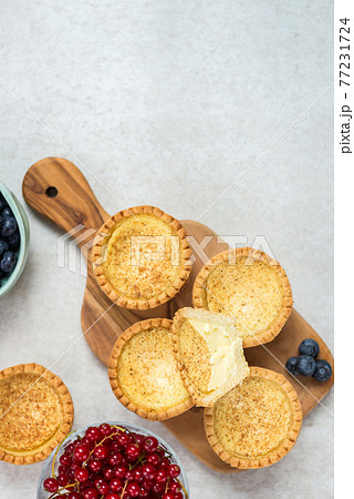 Egg Custard Tart, traditional English, Portuguese, Chinese desse Egg Custard Tart, traditional English, Portuguese, Chinese desse 77231724