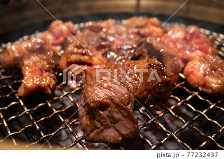 焼き肉 77232437