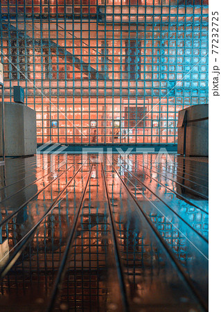 【東京夜景】雨上がりの銀座 77232725