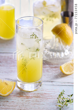 Easy fruit vodka soda. Limoncello 77233458