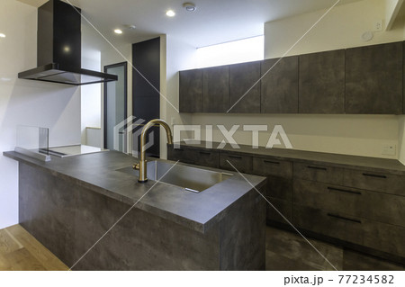 新築対面キッチン 77234582