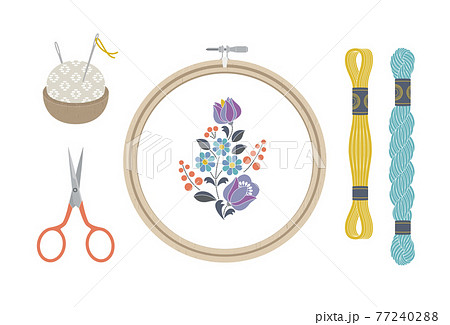 刺繍の道具 77240288