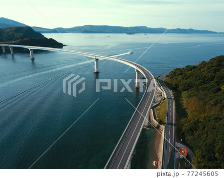 やすらぎ伊王島の伊王大橋の空撮 やすらぎ伊王島の伊王大橋の空撮 77245605