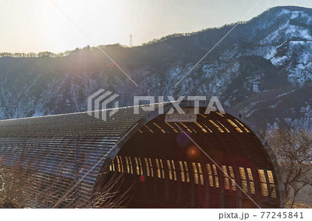 3月岩手県西和歌町錦秋湖107号のスノーシェルター 3月岩手県西和歌町錦秋湖107号のスノーシェルター 77245841