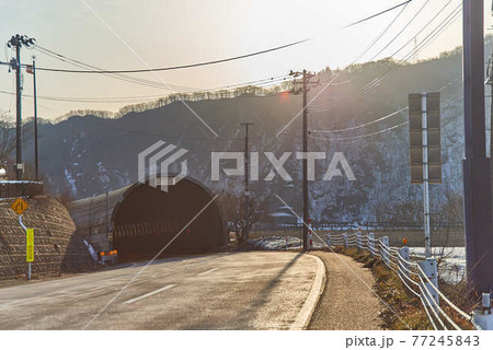 3月岩手県西和歌町錦秋湖107号のスノーシェルター 3月岩手県西和歌町錦秋湖107号のスノーシェルター 77245843