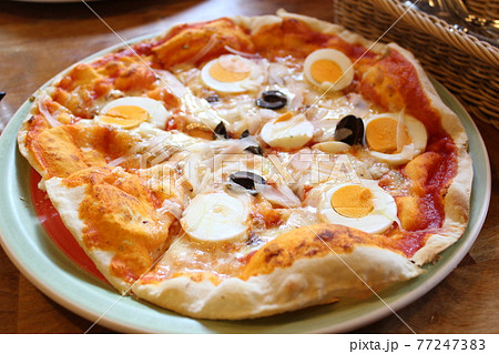 ピッツア 77247383