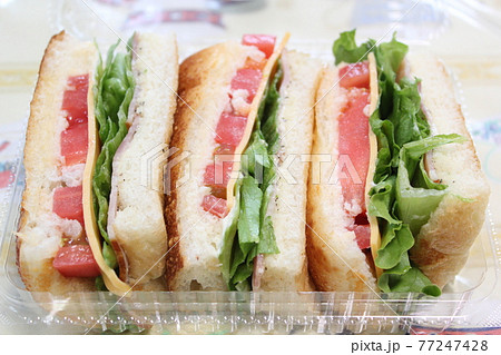 BLTサンド 77247428