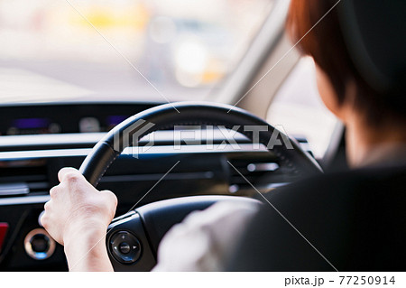 カーシェアを利用して買物に行く 【カーライフ 日常】 カーシェアを利用して買物に行く 【カーライフ 日常】 77250914