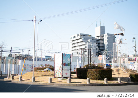 十条駅北口前の風景／東京都北区上十条 77252714