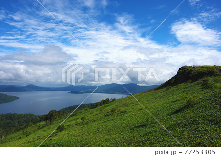 美幌峠から屈斜路湖の眺め 美幌峠から屈斜路湖の眺め 77253305