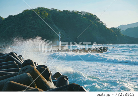 海辺の灯台 海辺の灯台 77253915