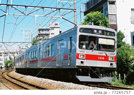 蒲田へ向けて快走する東急多摩川線1000系 77265757