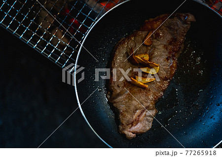 肉焼き 肉焼き 77265918