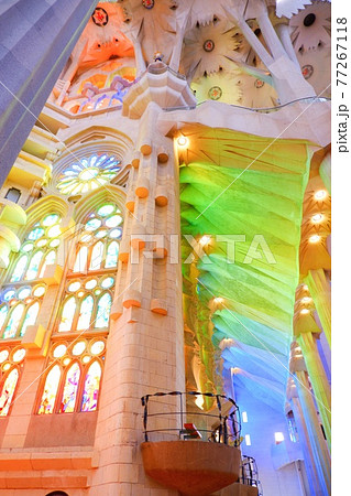 虹色ステンドグラス 虹色ステンドグラス 77267118