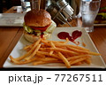 ファーストフード 77267511