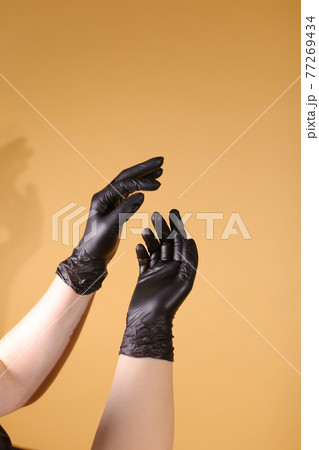 Black Surgical Latex Glove for hair dying salon Black Surgical Latex Glove for hair dying salon 77269434
