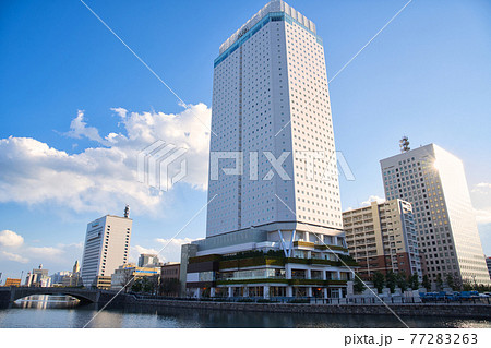 【神奈川県】1月・横浜みなとみらい周辺の都市風景 77283263