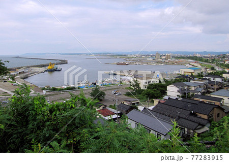 番神堂から見下ろす柏崎港/番神岬(新潟県柏崎市) 番神堂から見下ろす柏崎港/番神岬(新潟県柏崎市) 77283915