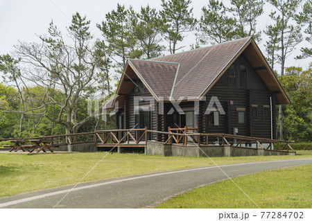 鹿児島県の南さつま市海浜公園のキャンプ場。 鹿児島県の南さつま市海浜公園のキャンプ場。 77284702