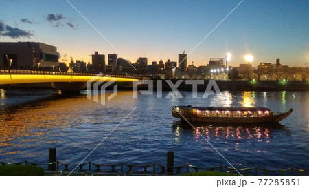 川の夕景 川の夕景 77285851