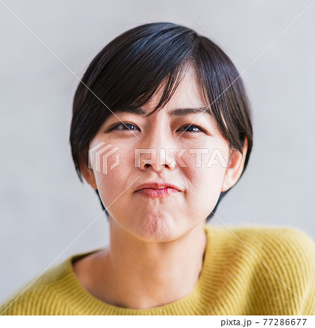 日本人女性の表情 77286677
