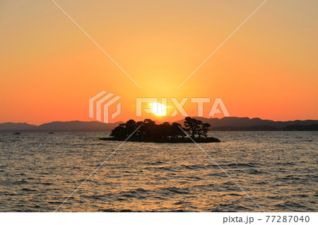 【島根県】嫁ヶ島の残照(宍道湖十景) 【島根県】嫁ヶ島の残照(宍道湖十景) 77287040