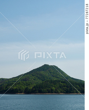 湖 風景画 山 77287218