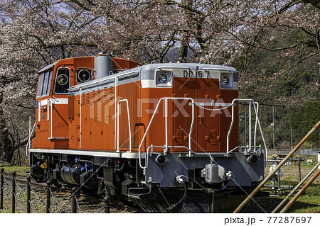 若桜駅　DD16ディーゼル機関車　鳥取県八頭郡若桜町 77287697