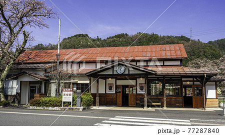 若桜駅　駅舎　鳥取県八頭郡若桜町 77287840