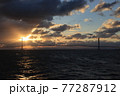 明石海峡大橋の日の出(朝焼け) 77287912