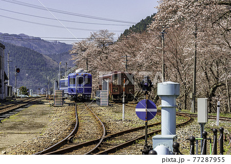 若桜駅 車両 鳥取県八頭郡若桜町 若桜駅 車両 鳥取県八頭郡若桜町 77287955