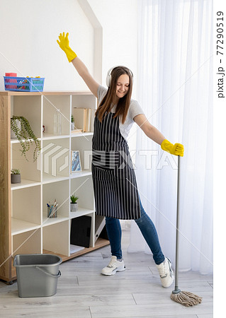happy cleaning music lover housework service 77290519